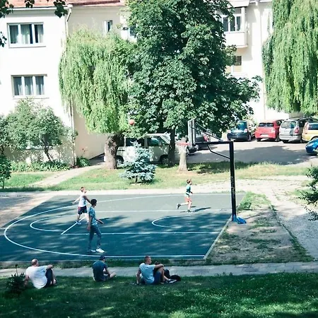Апартаменти V 13 - 3 Bdr Balcony, Views - Courtyard N Vokieciu