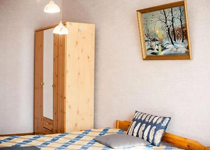 V 13 - 3 Bdr Balcony, Views - Courtyard N Vokieciu *