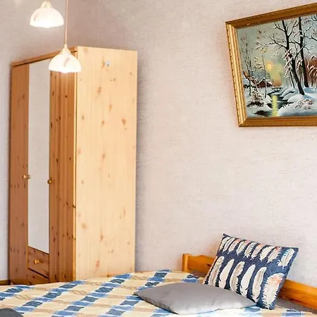 V 13 - 3 Bdr Balcony, Views - Courtyard N Vokieciu *