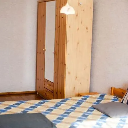 V 13 - 3 Bdr Balcony, Views - Courtyard N Vokieciu Apartment Wilna