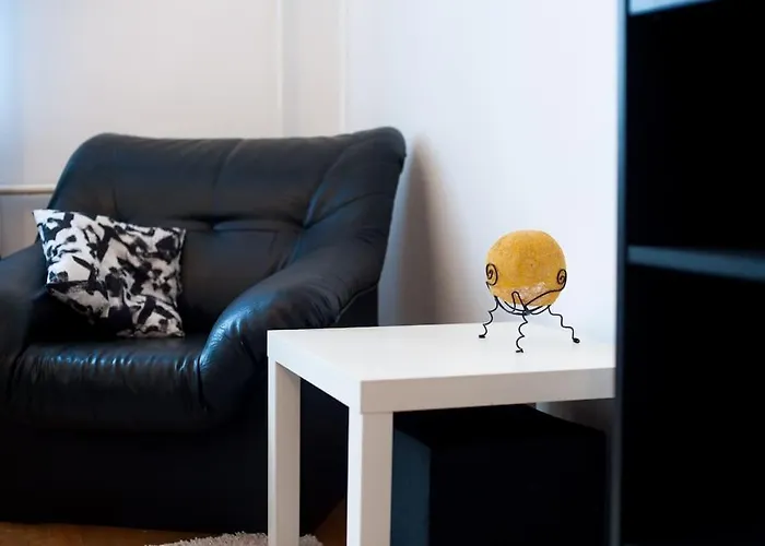 V 13 - 3 Bdr Balcony, Views - Courtyard N Vokieciu Appartement Vilnius