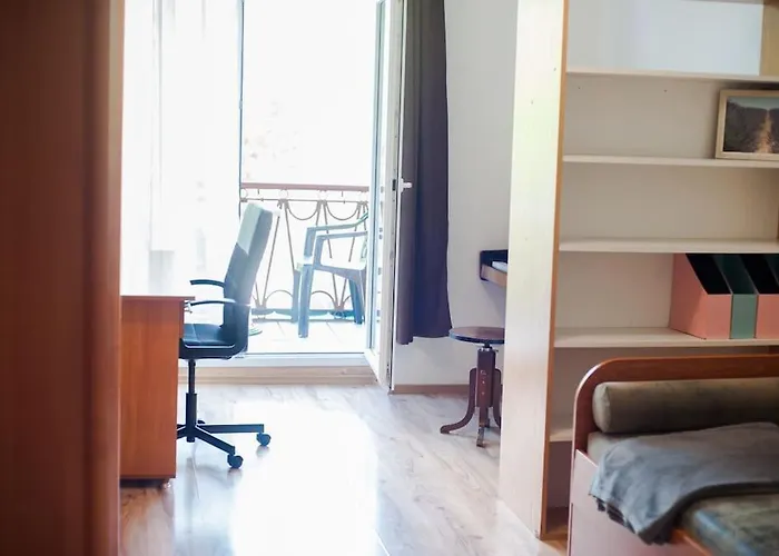 Appartement V 13 - 3 Bdr Balcony, Views - Courtyard N Vokieciu Vilnius